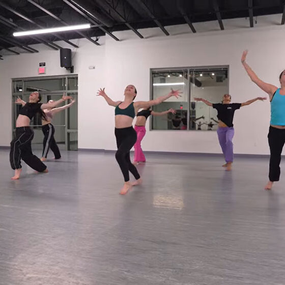 Young teen girls leaning Jazz dance at Evolution Dance Center Carlsbad