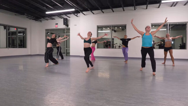 Young teen girls leaning Jazz dance at Evolution Dance Center Carlsbad